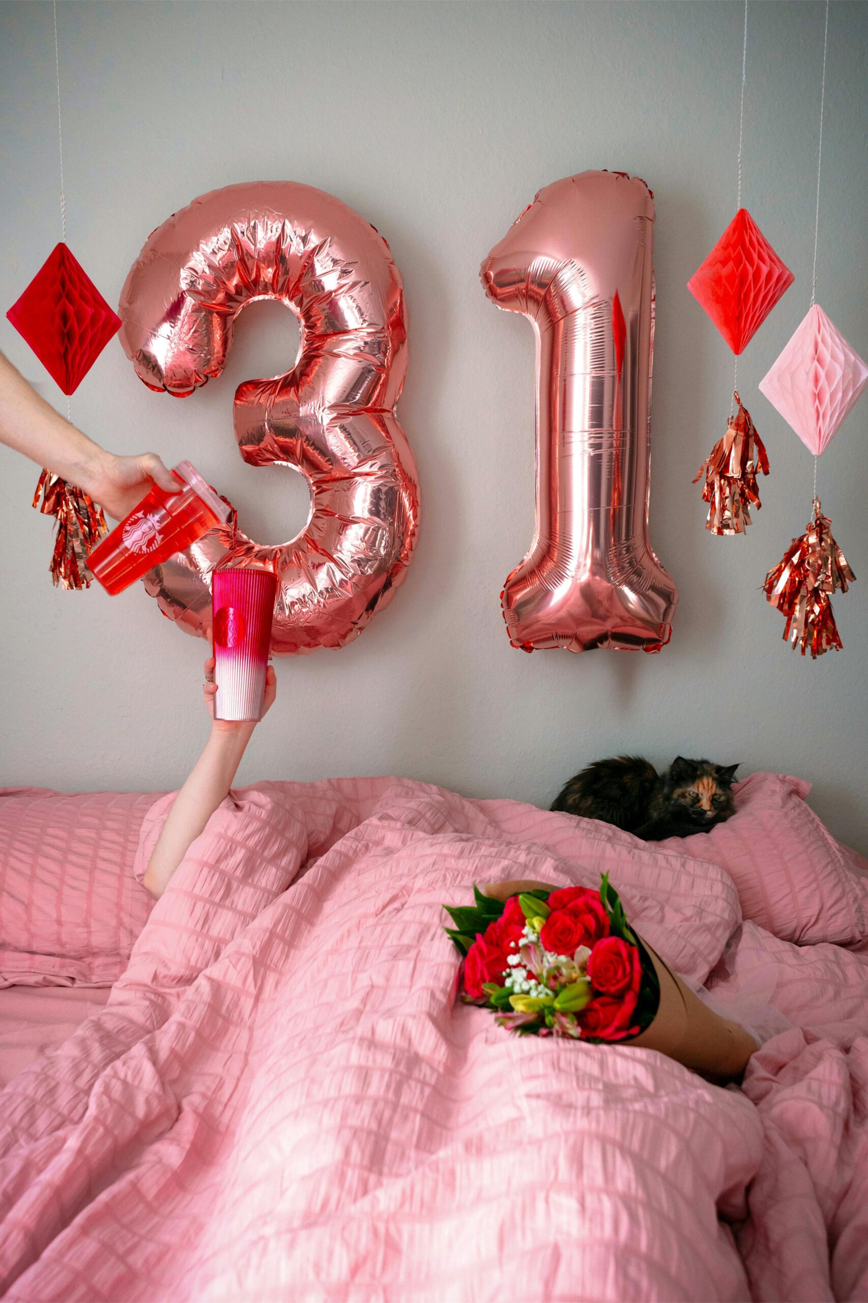 balloon display showing the number 31 with gift ideas for friends